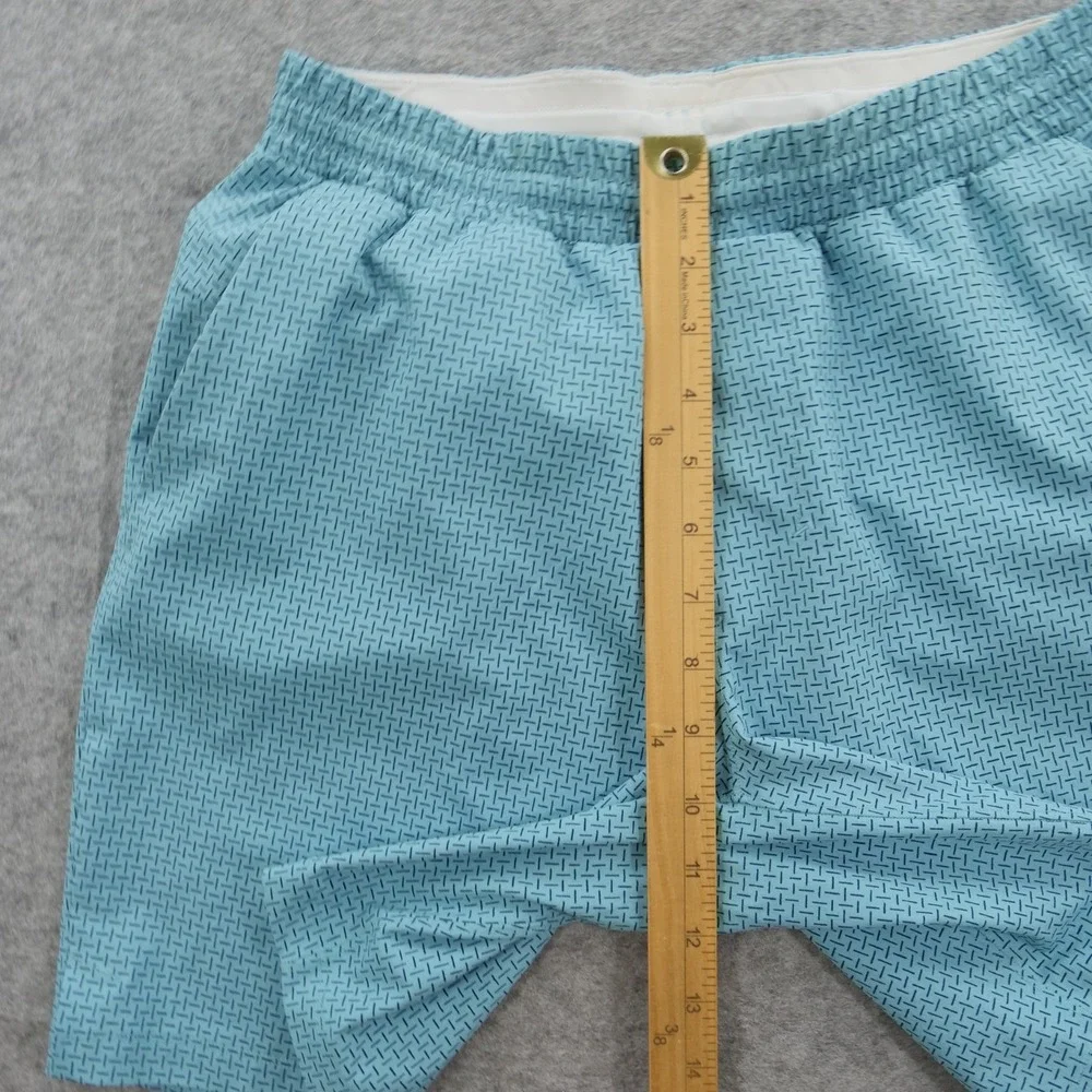 Lululemon horts Mens Small Blue Channel Cross Swim Performance Stretch